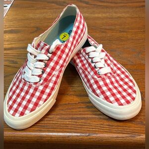 SeaVees Americana Legend Cotton Gingham . New Without Box. Woman’s Size 7
